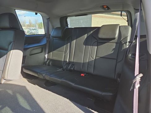 Used 2016 GMC Yukon SLT w/ Open Road Package AWD/4WD image 34