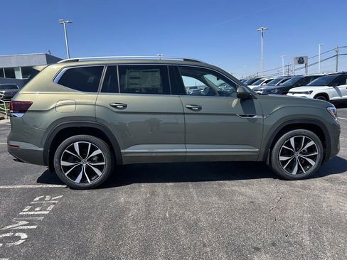 New 2026 Volkswagen Atlas SEL Premium R-Line AWD/4WD image 9