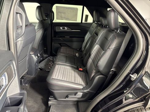 New 2026 Ford Explorer ST-Line RWD image 32
