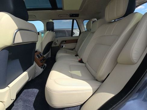 Used 2021 Land Rover Range Rover Autobiography image 6