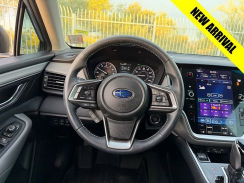 Used 2022 Subaru Outback Premium image 8