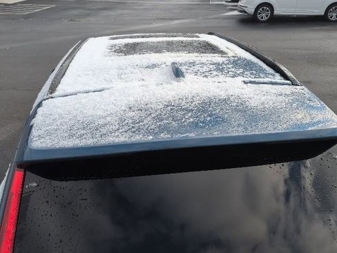 Used 2023 Volvo XC40 B5 Plus w/ Driver Assist Package image 11