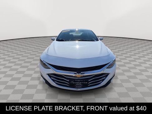Used 2021 Chevrolet Malibu LT FWD image 4