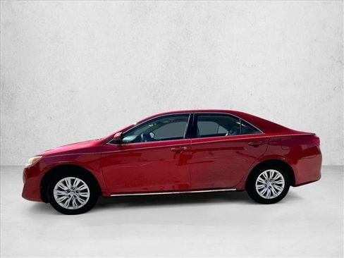 Used 2012 Toyota Camry LE FWD image 6