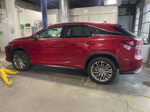 Used 2022 Lexus RX 450h AWD w/ Luxury Package image 3