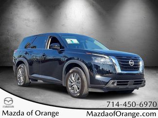 Used 2025 Nissan Pathfinder S FWD video 1
