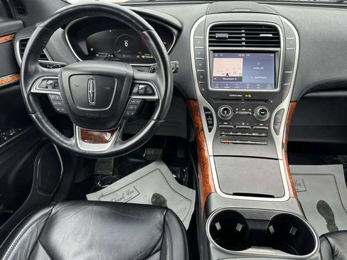 Used 2019 Lincoln Nautilus Select image 22