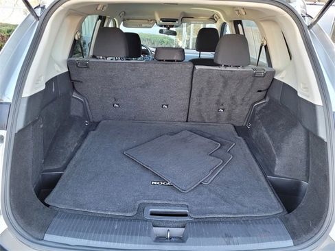 Used 2023 Nissan Rogue SV image 27