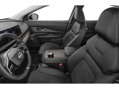 Used 2024 Nissan Ariya AWD image 8