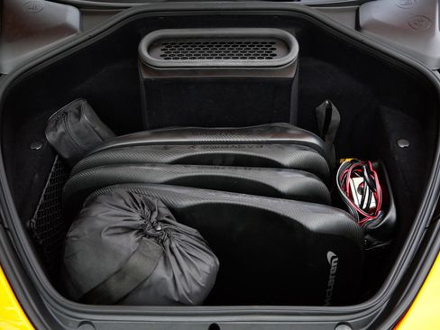 Used 2025 McLaren 750S RWD image 24