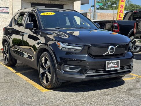Used 2021 Volvo XC40 P8 Recharge w/ Advanced Package AWD/4WD image 16