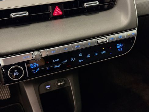 Used 2024 Hyundai Ioniq 5 SEL AWD/4WD image 24