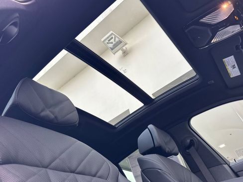 New 2026 BMW X6 xDrive40i w/ Climate Comfort Package image 18