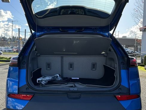 Used 2022 Chevrolet Bolt EUV Premier w/ Launch Edition image 25