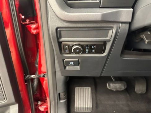 New 2025 Ford F150 XLT w/ Equipment Group 301A Standard image 40