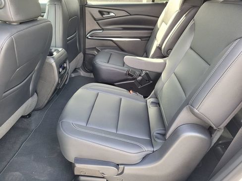 New 2026 Chevrolet Traverse LT w/ Sun and Wheel Package FWD image 8