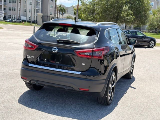 Used 2022 Nissan Rogue Sport SL FWD image 5