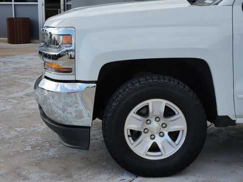 Used 2019 Chevrolet Silverado 1500 LT AWD/4WD image 8