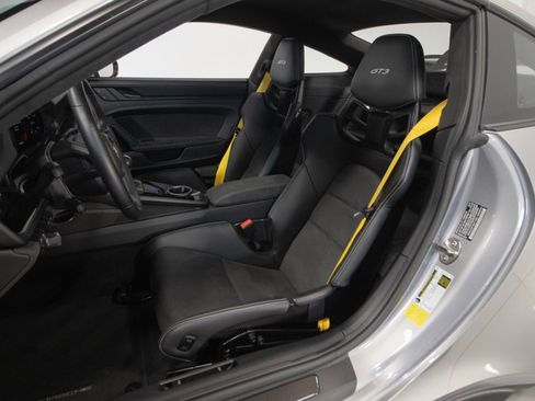 Used 2022 Porsche 911 GT3 image 3