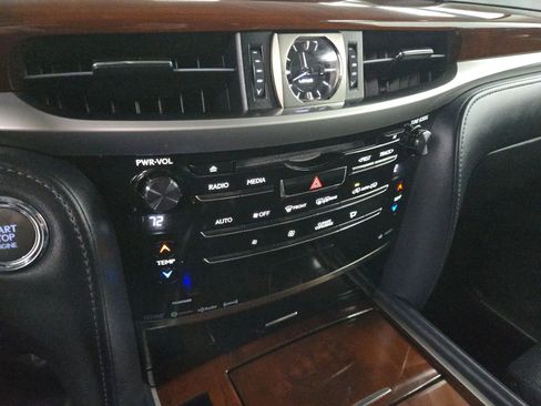 Used 2018 Lexus LX 570 4WD image 27