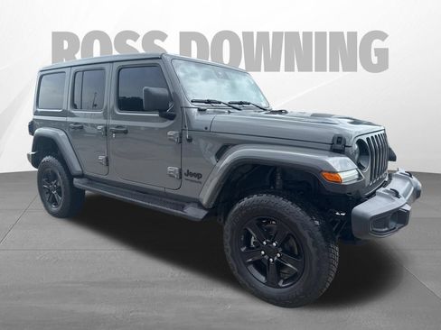 Used 2022 Jeep Wrangler Unlimited Sahara AWD/4WD image 9