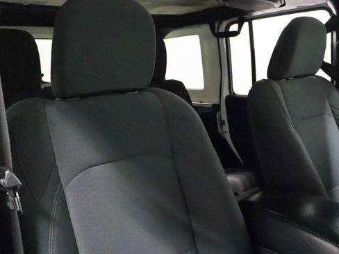Used 2018 Jeep Wrangler Unlimited Sport S AWD/4WD image 18