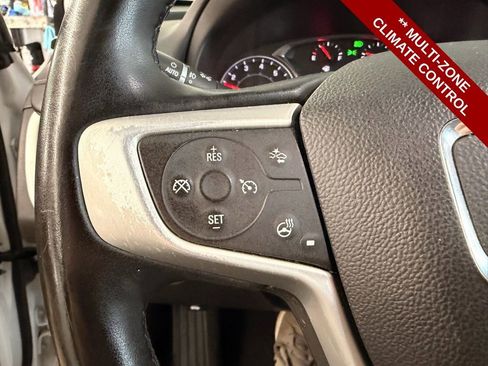 Used 2023 GMC Terrain SLT w/ Tech Package image 19