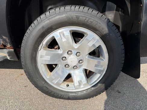 Used 2012 GMC Yukon XL SLT AWD/4WD image 11