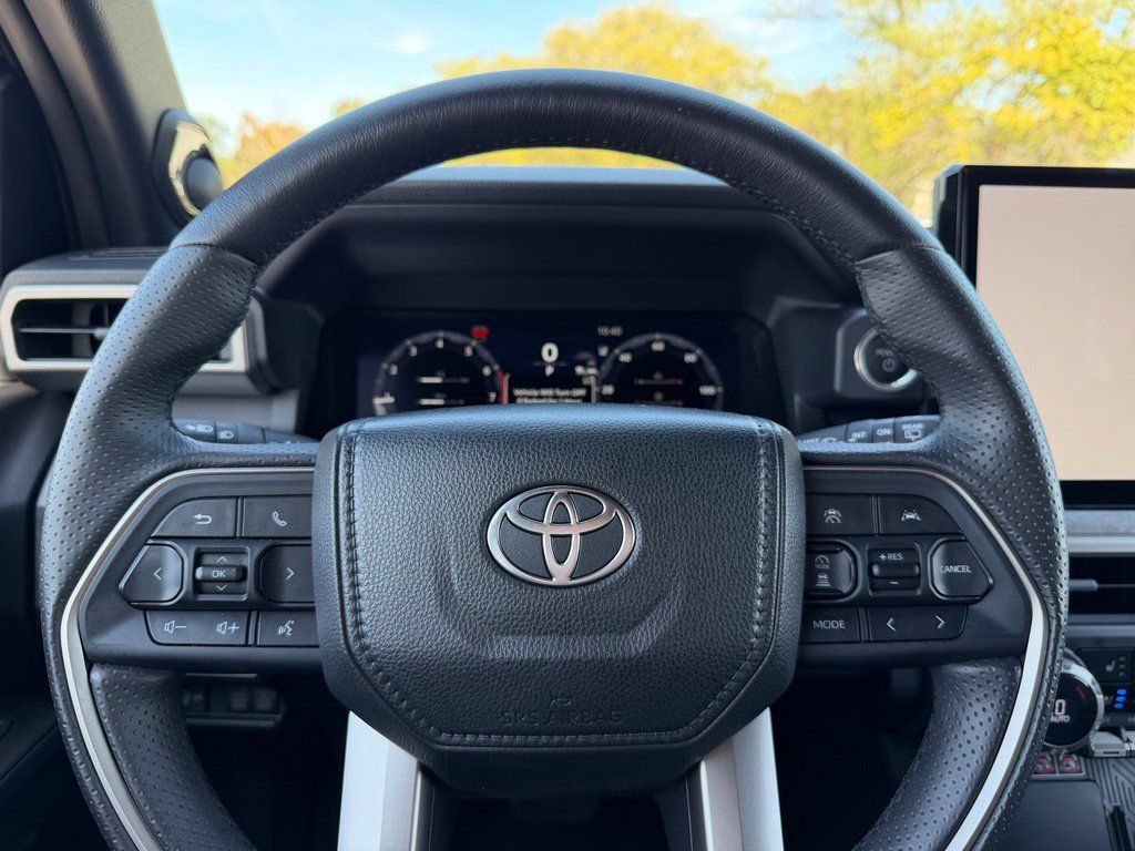 Used 2025 Toyota 4Runner Trailhunter AWD/4WD image 13
