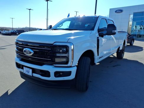 Certified 2025 Ford F350 Platinum image 7