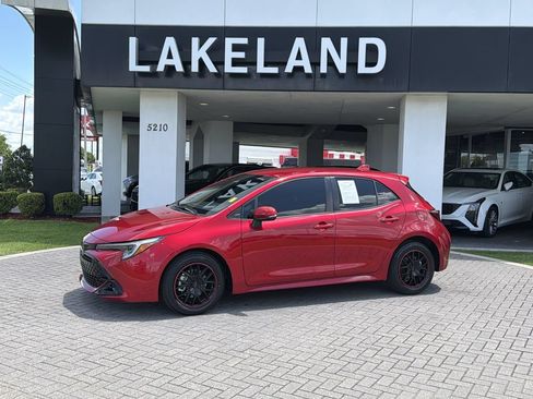 Used 2023 Toyota Corolla SE FWD image 1
