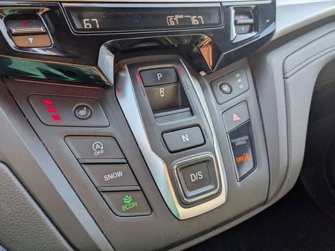 Used 2025 Honda Odyssey Sport-L image 18