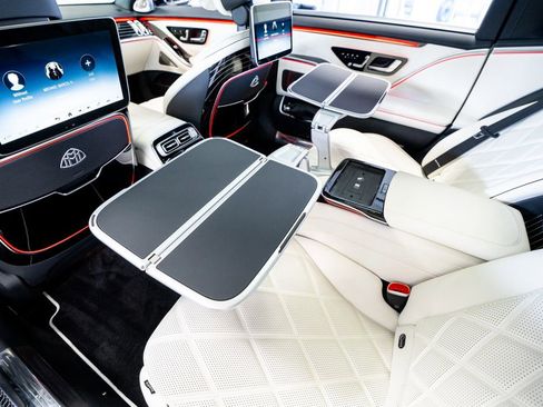 Used 2023 Mercedes-Benz Maybach S 680 4MATIC w/ Manufaktur Leather Package image 68