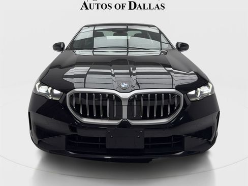 Used 2026 BMW 530i xDrive AWD/4WD image 3