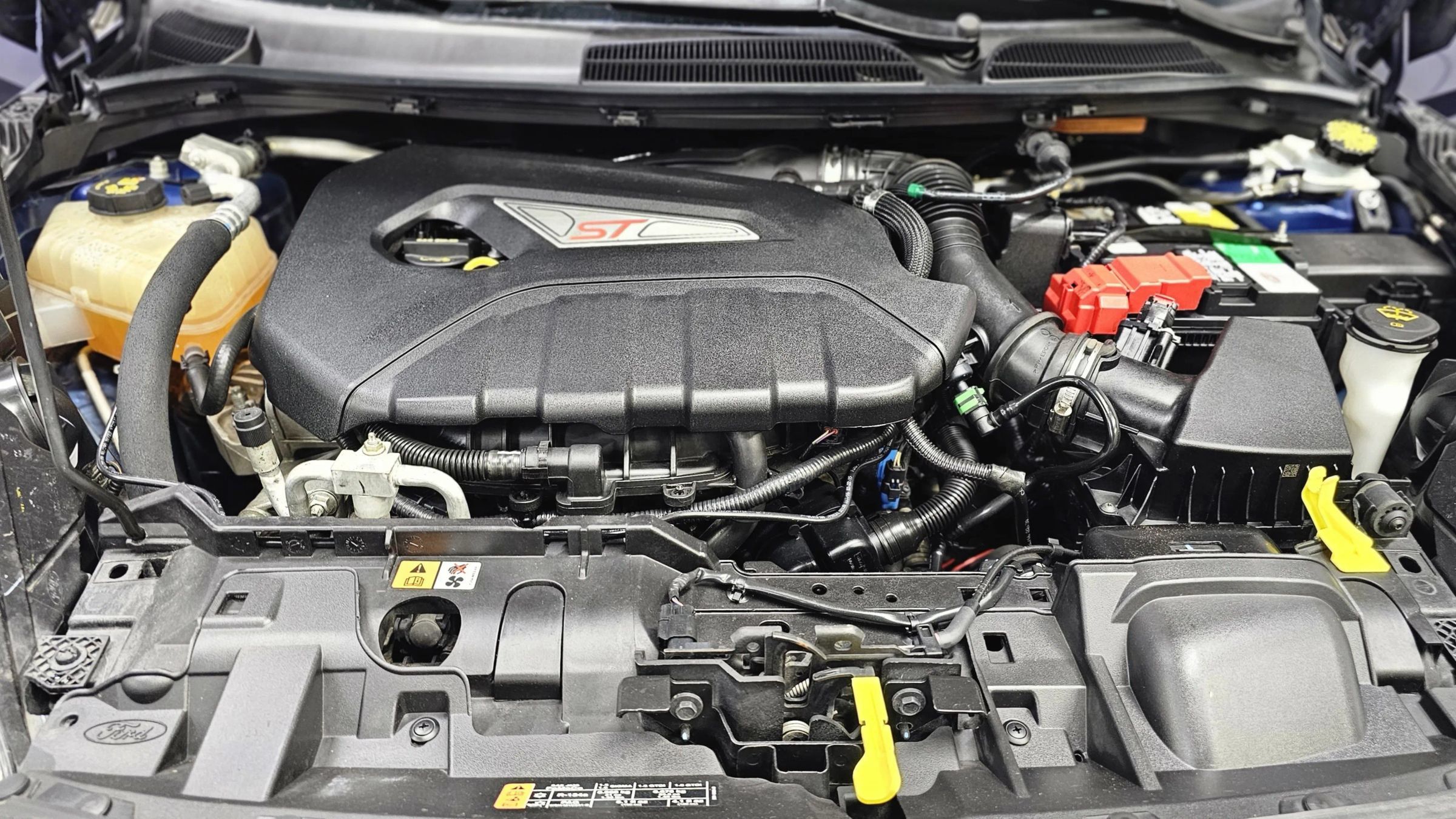 Used 2016 Ford Fiesta ST FWD image 6