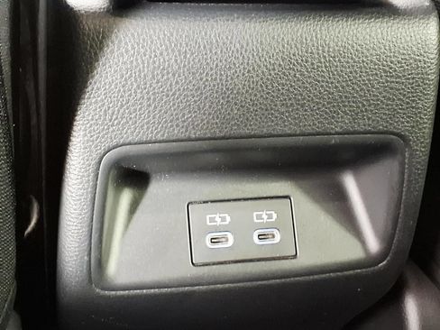 Used 2023 Toyota Corolla SE FWD image 13