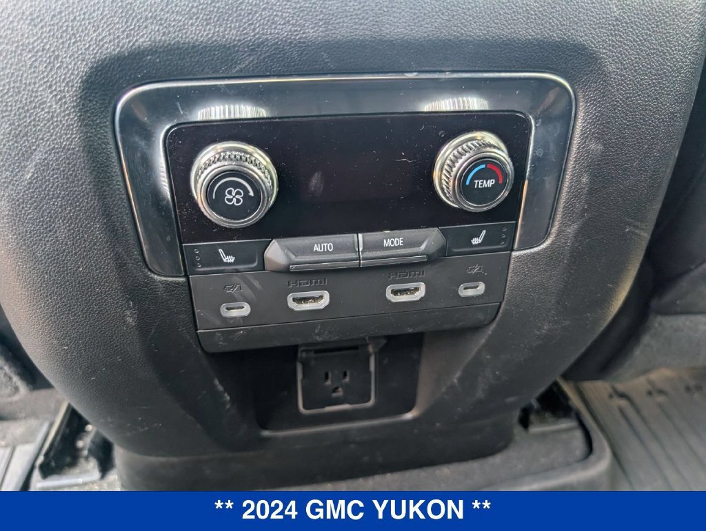 Used 2024 GMC Yukon Denali w/ Advanced Technology Package AWD/4WD image 24