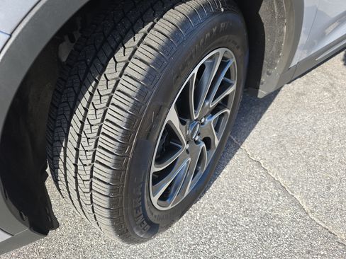 Used 2020 Lincoln Corsair AWD w/ Equipment Group 101A image 32