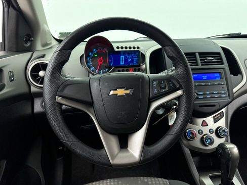 Used 2015 Chevrolet Sonic LS FWD image 5