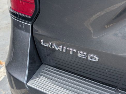 Used 2021 Ford Expedition Max Limited image 10