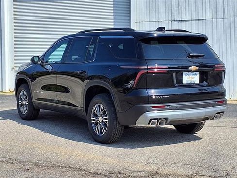 New 2026 Chevrolet Traverse LT image 2