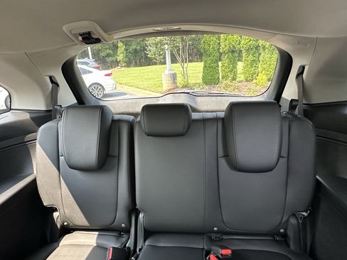 Used 2026 Honda Odyssey EX-L image 11