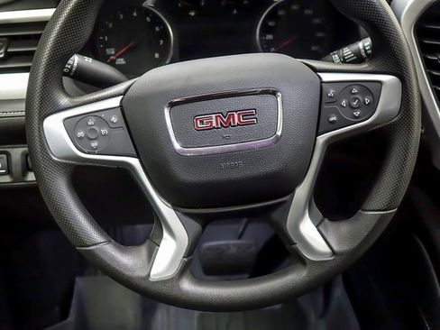 Used 2023 GMC Acadia SLE w/ Driver Convenience Package image 15