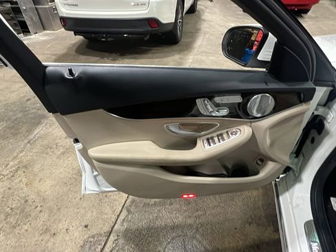 Used 2017 Mercedes-Benz C 300 4MATIC Sedan image 10