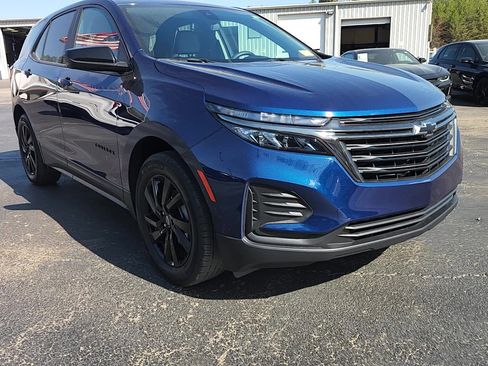 Used 2023 Chevrolet Equinox LS w/ LS Convenience Package image 14