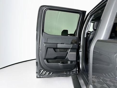 Used 2024 Ford F250 Lariat w/ Lariat Ultimate Package image 28