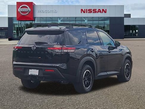 Used 2025 Nissan Pathfinder Rock Creek AWD/4WD image 7
