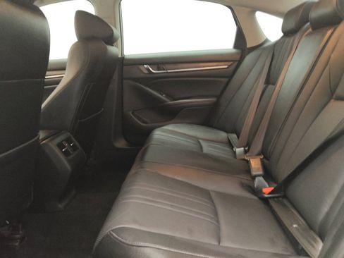 Used 2019 Honda Accord EX-L image 18