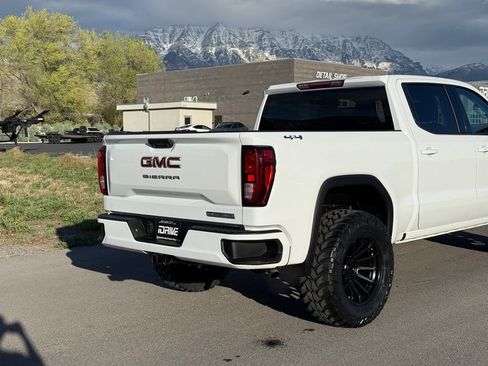 Used 2022 GMC Sierra 1500 Elevation AWD/4WD image 10