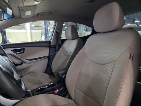 Used 2014 Hyundai Elantra SE FWD image 22